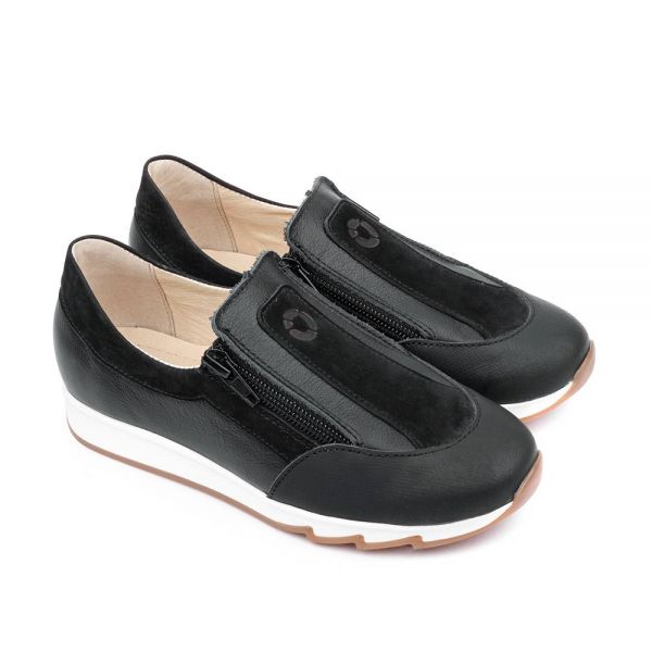 Low shoes for children 24031 leather, STEP black